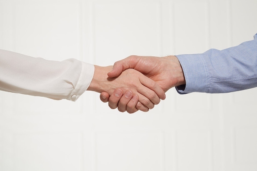 Etops Strengthens European Presence With Finanzportal24 Acquisition